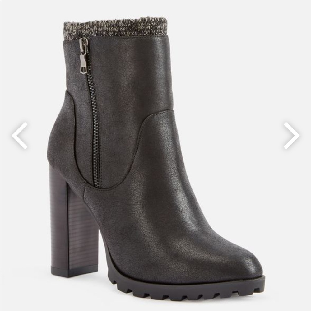 Carlina Sweater Cuff Bootie Size 12